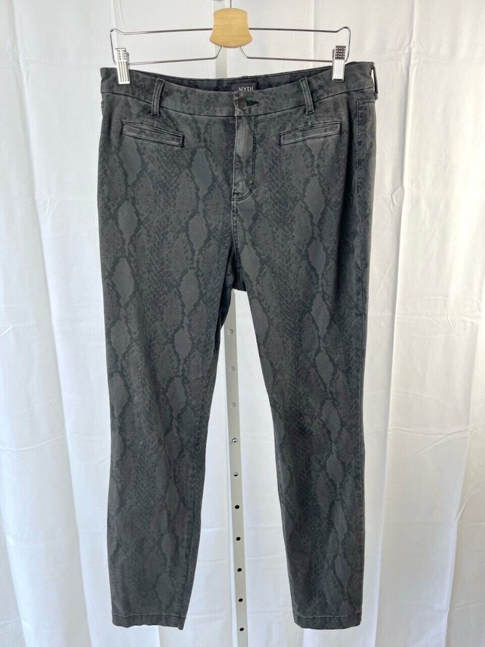 NYDJ Ami Skinny Pants Jeans Snakeskin Print Slimming Zip Fly Stretch Gray Sz 12
